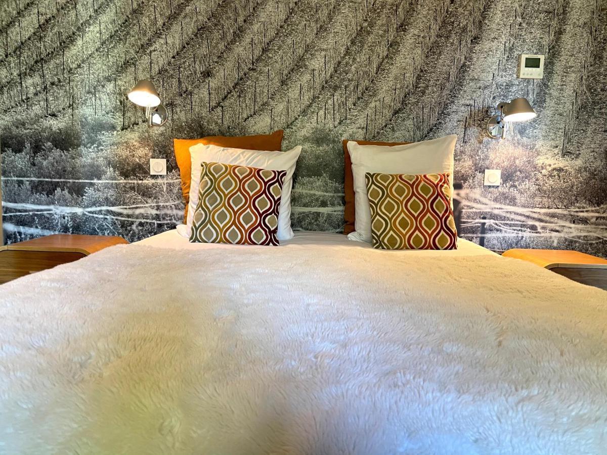 Le Sens Six Bed & Breakfast 2*